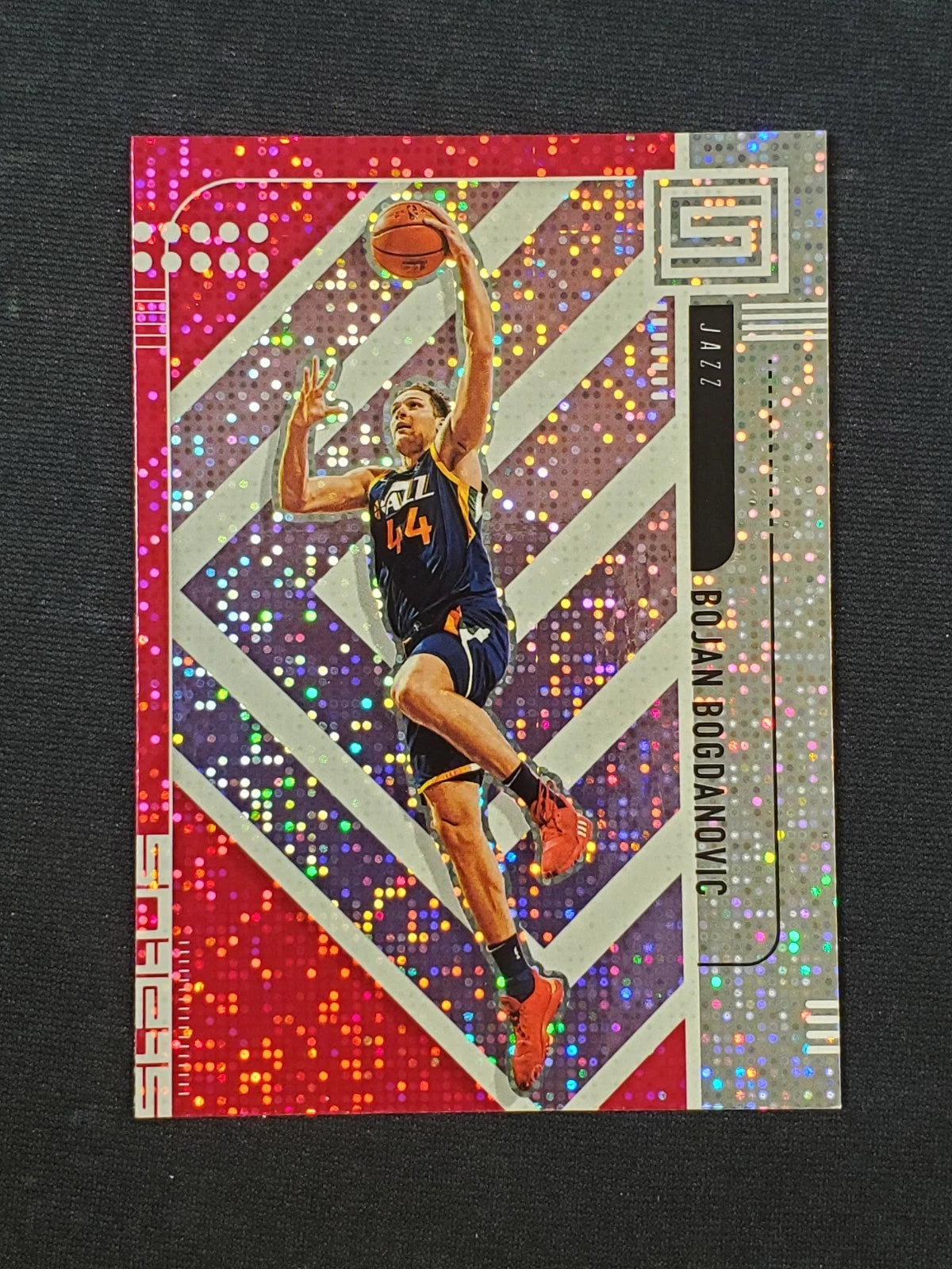 2019-20 Panini Status Red #33 Bojan Bogdanovic